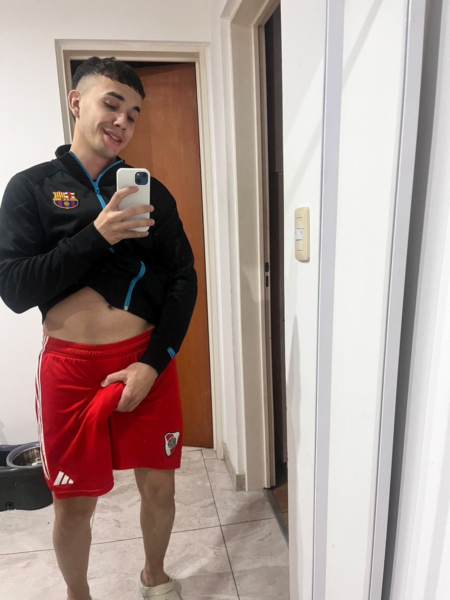 ericDausen69's tweet photo. Si tienes ganas de un argentino que están súper ricos, te recomiendo a Lázaro SantaCruz 🤤🍆🍑

https://t.co/WaVEyo0bzl

#onlyfans #morbo #lgbt https://t.co/OacmBfSQLI