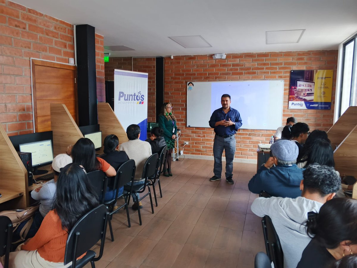 yumiceba_andres's tweet photo. Las #BrigadasTech llegaron a Rumiñahui. 💻🇪🇨 Nuestros equipos técnicos visitaron el Punto Digital Gratuito Santa Bárbara para compartir información sobre nuestros planes, programas y proyectos en materia de inclusión digital y economía digital. Además, brindaron información. https://t.co/fT6ONVSXRv