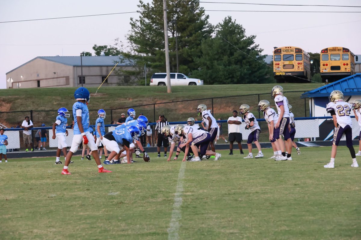 BushKaydne's tweet photo. Week 2    8/25/26  vs Glasgow https://t.co/qpaPhknqFv
