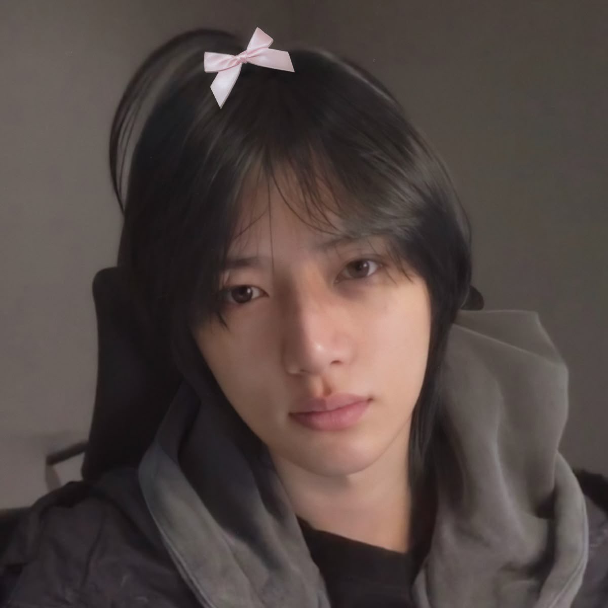 gyuarea_'s tweet photo. spot the difference https://t.co/4q7lOBMJIh