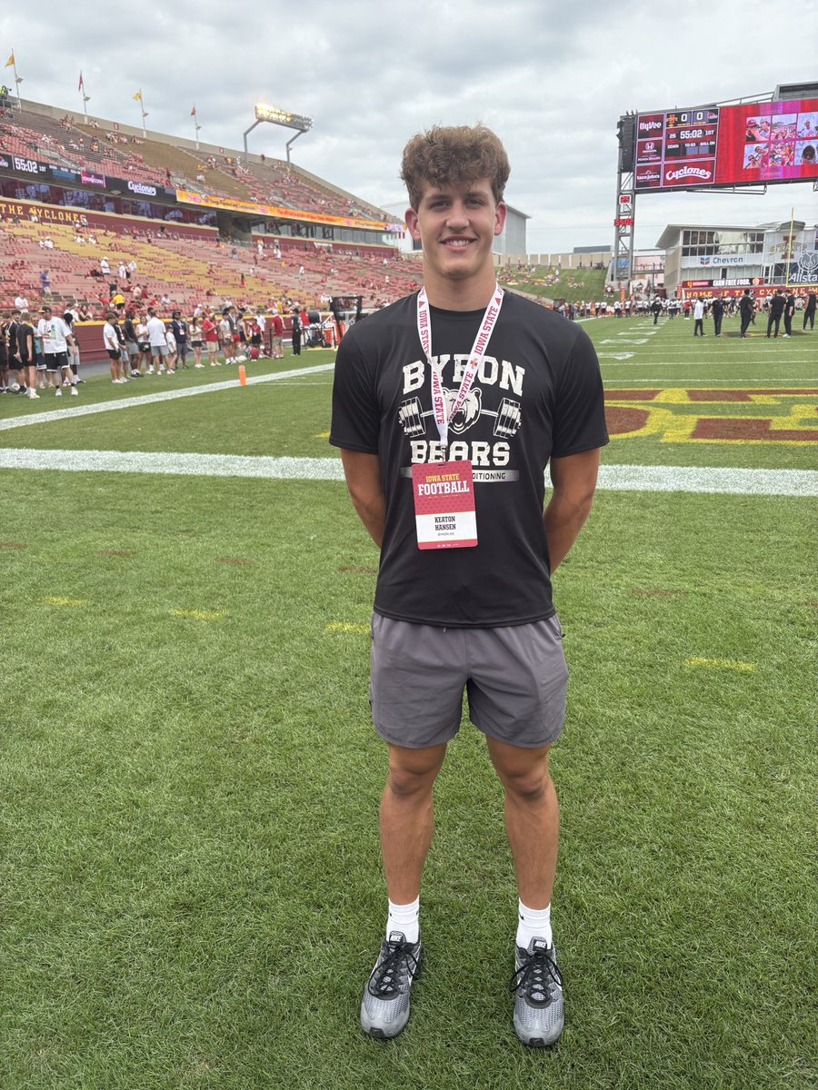 KeatonHansen13's tweet photo. Thanks you @CycloneFB for the game day visit! Had a great time yesterday and ended with a good win! 

@andy_lucas98 @ByronMNFootball @CoachHalder @PrepRedzoneMN https://t.co/kANZo8HDPZ