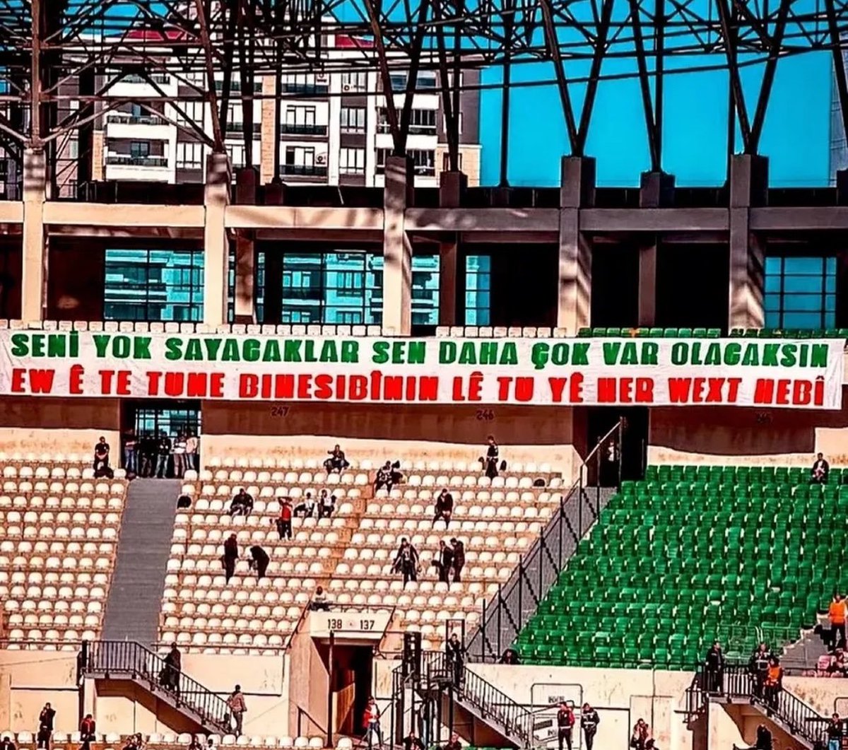 amedsk73's tweet photo. Şewbaş AMEDSPOR 
İyi geceler AMEDSPOR 
Seni sevmeyen orbanın Y*ragini yesin https://t.co/pi7P8hOErs