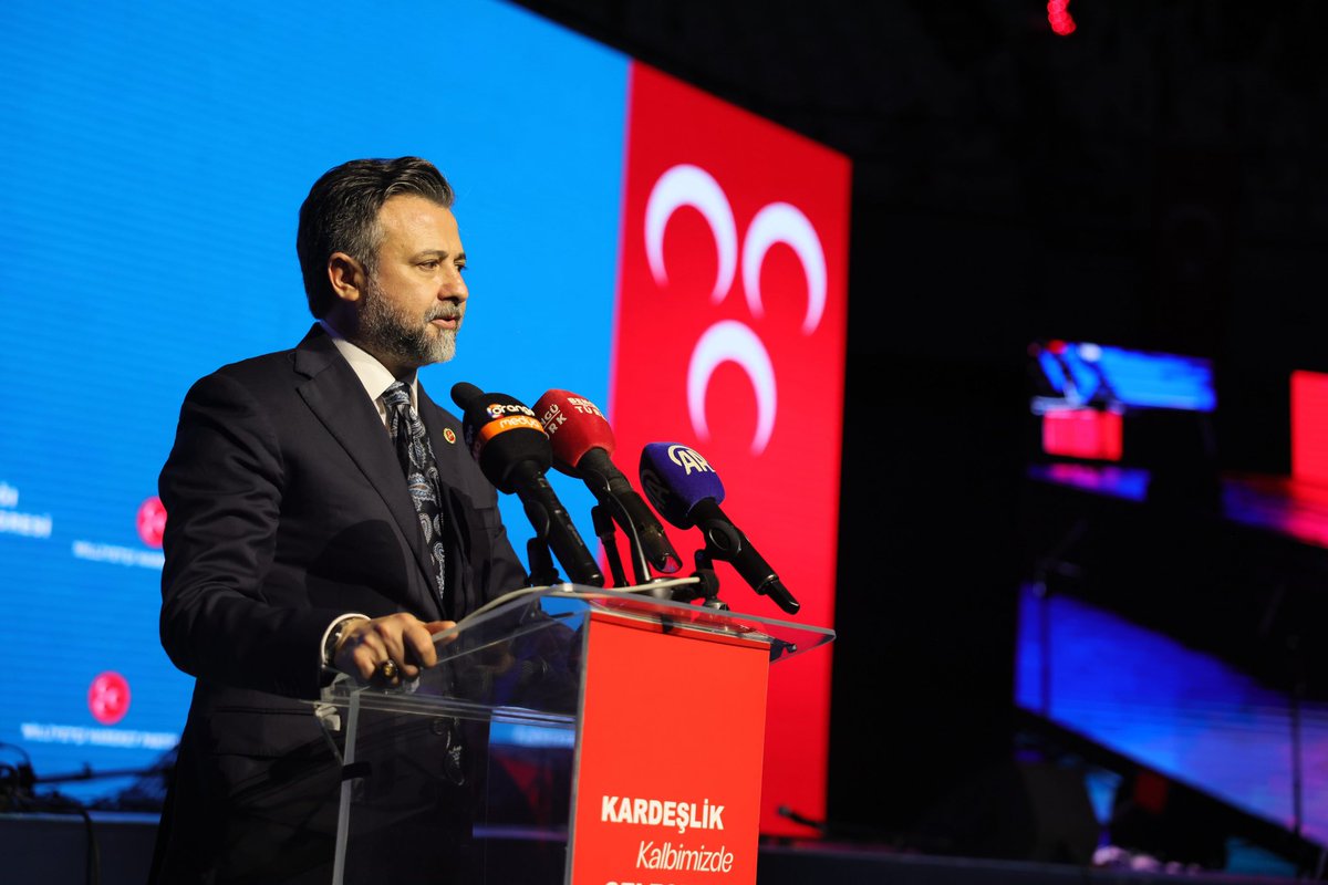 mhpantalyail's tweet photo. MHP Antalya İl Başkanlığımızın 15. Olağan Kongresi’ni büyük bir coşku, birlik ve beraberlik içerisinde gerçekleştirdik.

Kongremizin; teşkilatımıza, Antalya’mıza ve Milliyetçi Hareket Partimize hayırlı olmasını diliyoruz.

Birlik ve beraberliğimizden aldığımız güçle, Genel Başkanımız Sayın Devlet Bahçeli’nin liderliğinde; davamıza, ülkemize ve milletimize hizmet yolunda kararlılıkla yürümeye devam edeceğiz.

Kongremizin gerçekleşmesinde emeği geçen tüm dava arkadaşlarımıza, teşkilat mensuplarımıza ve kıymetli ülküdaşlarımıza teşekkür ediyor; yeni dönemin teşkilatımız için hayırlara vesile olmasını temenni ediyoruz.

Birlikte daha güçlü, daha kararlı, daha büyük bir Antalya için…

Ne Mutlu Türk’üm Diyene! 🇹🇷

#MHP #MHPAntalya #15OlağanKongre #MilliyetçiHareketPartisi #Antalya