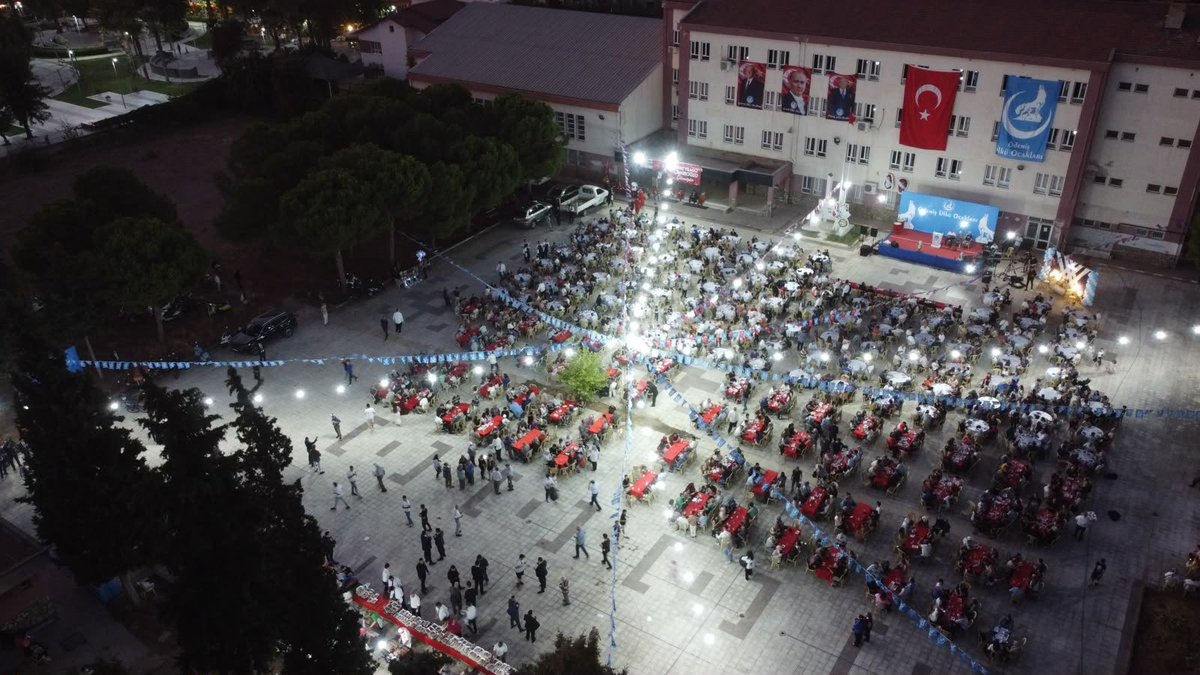 burakkilictc's tweet photo. Mahşeri bir kalabalıkla; Ödemiş Ülkü Ocakları Toplu Sünnet Şöleni.. https://t.co/vcZqDk0X4o