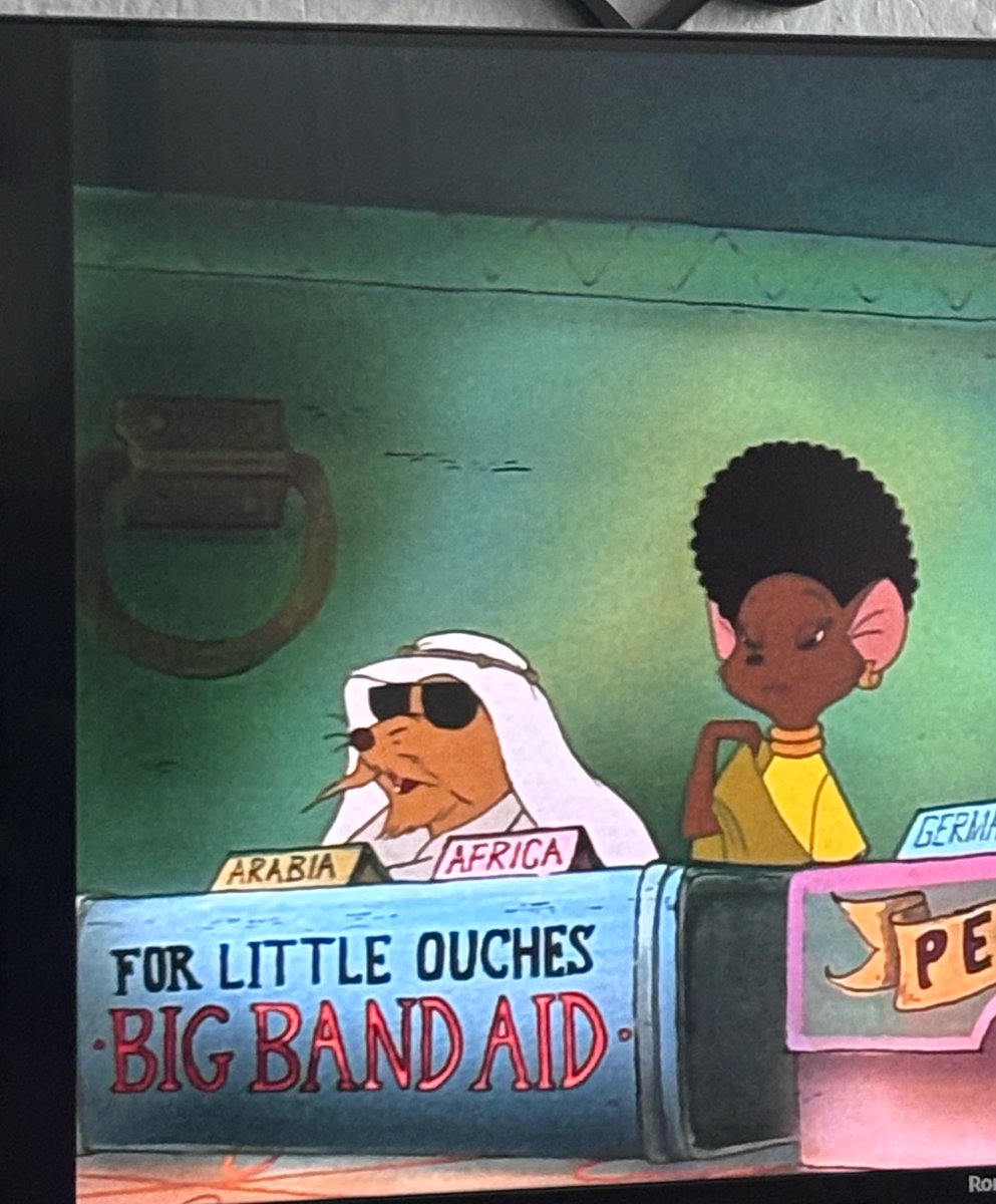 judysquirrels's tweet photo. obsessed with this Black mouse in THE RESCUERS https://t.co/f98CCxkNhF