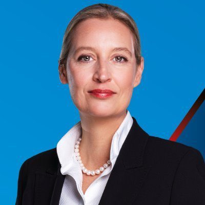 oscar_puente_'s tweet photo. Alice Weidel lideresa del Afd partido de extrema derecha Alemán, que hoy ganó las elecciones en Sajonia-Anhalt. Casada con otra mujer nacida en Sri Lanka, con la que reside en Suiza. Toda una oda al haz lo que yo diga, pero no lo que yo haga. https://t.co/3xye14izE4