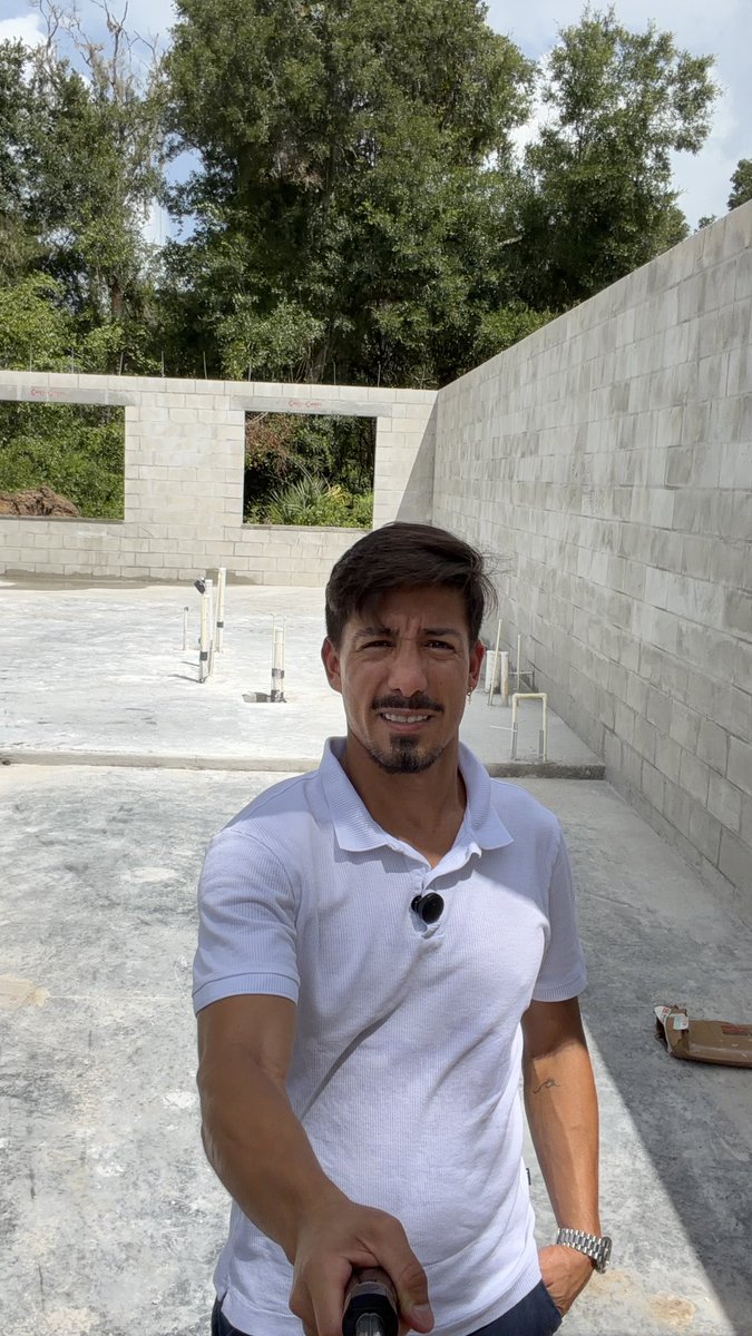 HugoAcosta10's tweet photo. Una propiedad no es una inversión solo porque produce renta.

Precio.
Gastos.
NOI.
Retorno.
Riesgo.
Salida.

Primero los números. Después la decisión.

PIENSA COMO INVERSIONISTA. https://t.co/IkLsp1qZ9c