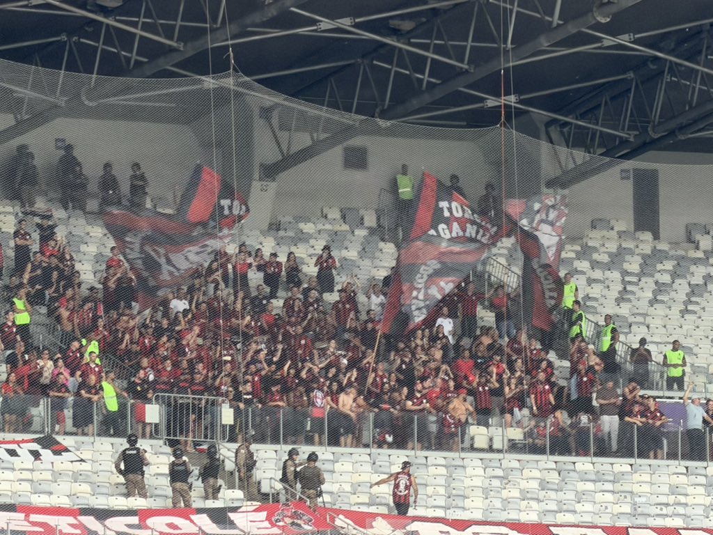 Monivilela's tweet photo. Torcida athleticana no Mineirão https://t.co/1SuCYPQT2Z