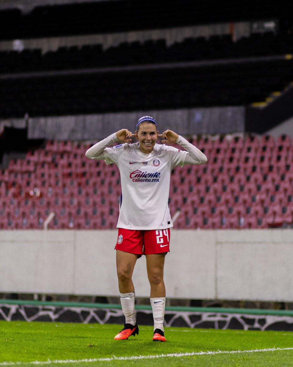 VisualsAgencyMX's tweet photo. @atlasfcfemenil 🆚 @chivasfemenil | J7 apertura 2026 Liga MX femenil 🏟️ Jalisco.

📸: @isaac_c_fotos_ para Visuals Agency MX https://t.co/GsNbXaiDt2
