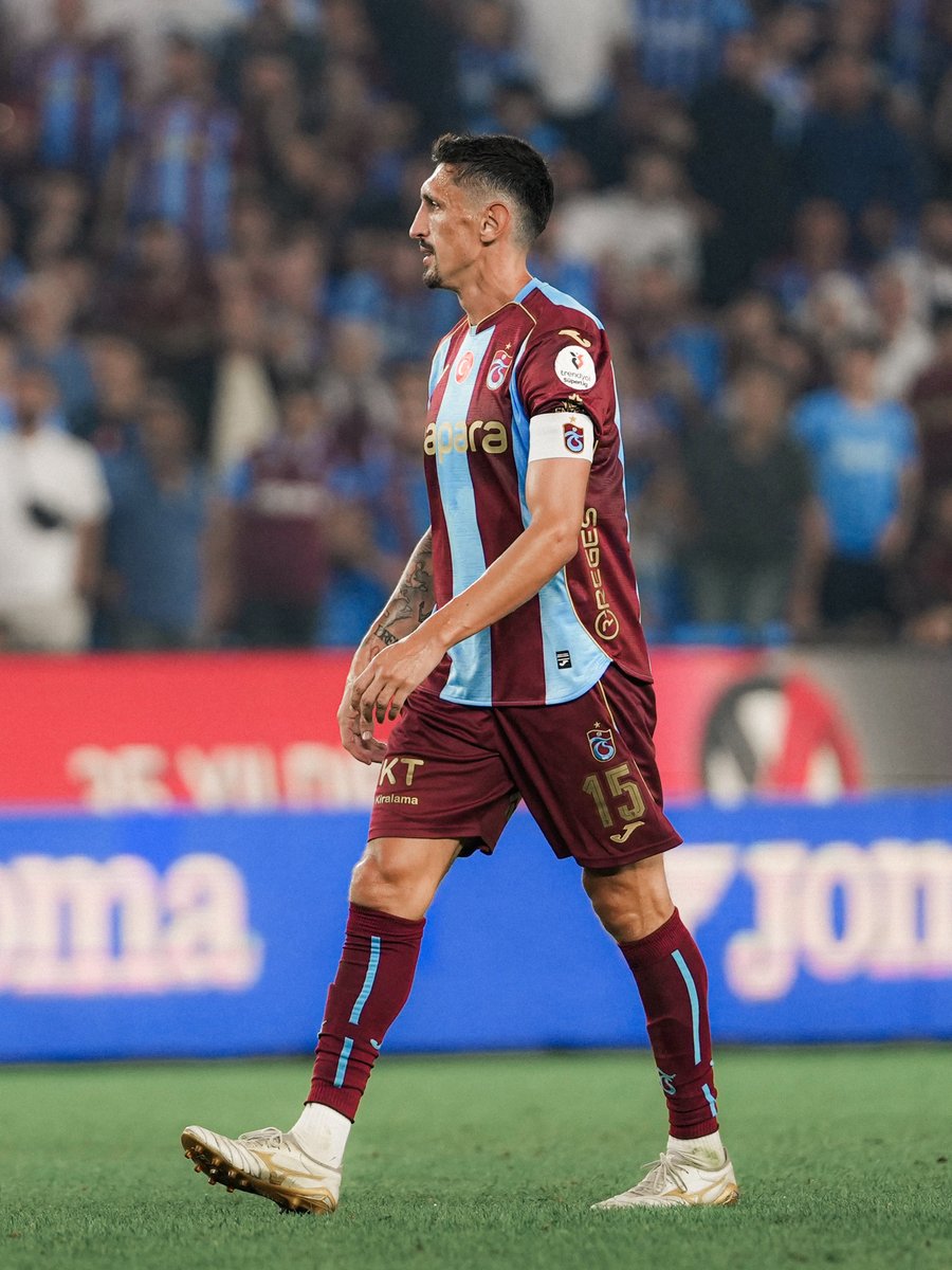 Trabzonspor's tweet photo. 📸 Maçtan kareler

#TSvGB https://t.co/pa6IStHQuc