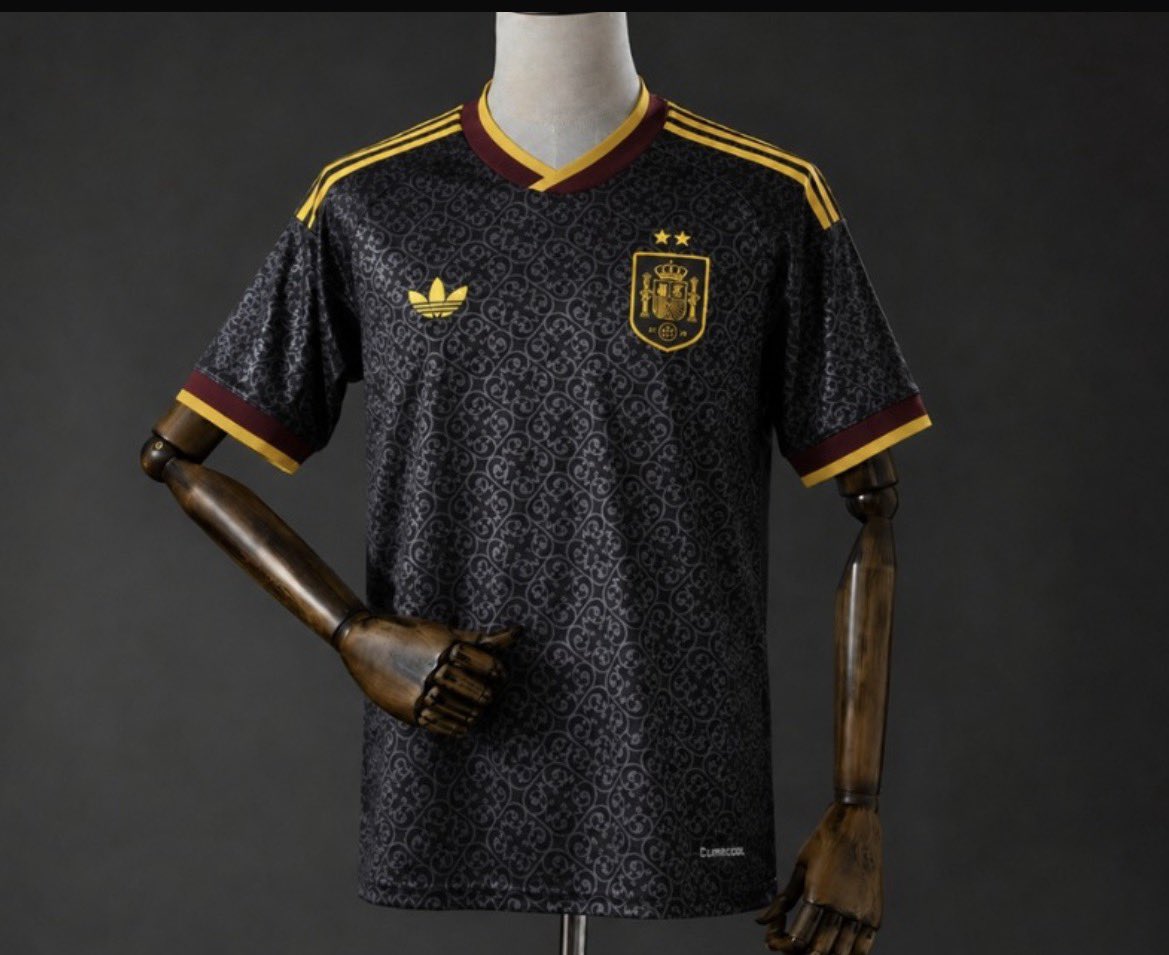 Vituca3's tweet photo. Super reposición de camisetas de España con doble estrella. Todos estos modelos disponibles!
Pídeme la que quieras y en 24h está en casa, envío a toda España ⭐️⭐️ https://t.co/z2vbM5VNGz