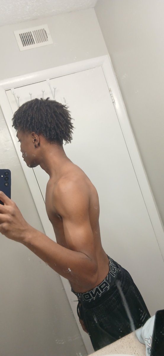 JayyxAloan's tweet photo. freeform growth 8 months in prolly

#jayyxaloan #aloanlife #freeforms #growth https://t.co/y8cID2zcwh