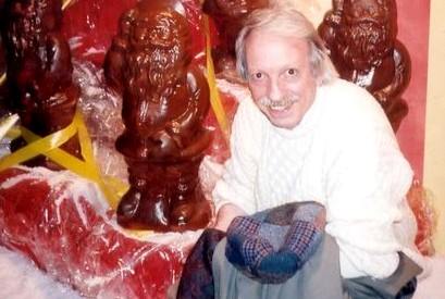 Jetsetters11's tweet photo. The Wandering Troubadour . Dublin Chocolat Factory in Christmas , Crannog  Pict Copywrith 2016 , https://t.co/lx3Um2kHml