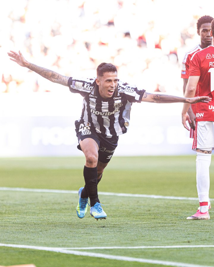 caetanosantista's tweet photo. O ACHADO da temporada.

Que contratação foi o senhor Christian Oliva. 🇺🇾👏 https://t.co/OyWnjsgELM