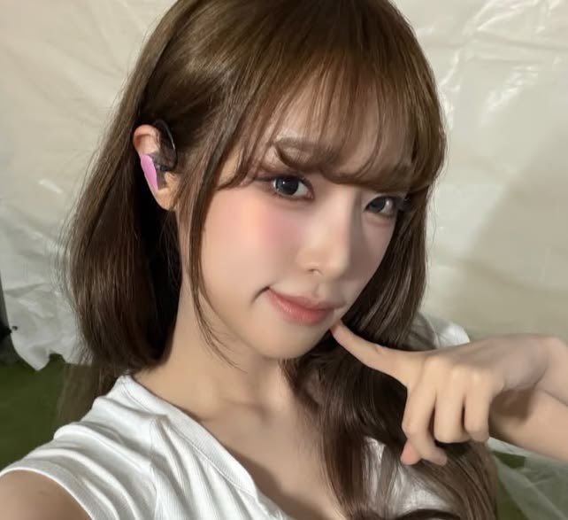 everflowz's tweet photo. heyy! im new here, looking for #ever and #jigumi moots 

𖥔 21 
𖥔 evan &amp; yena centric (i also like other groups/artists)
𖥔 NO ENHA SHADE 
𖥔 eng/deu/esp

like, reply or rt if you’d like to be my moot!! ♥️

#everland #evertwt #jigumitwt #yena #evan https://t.co/C5QpH4hZNn