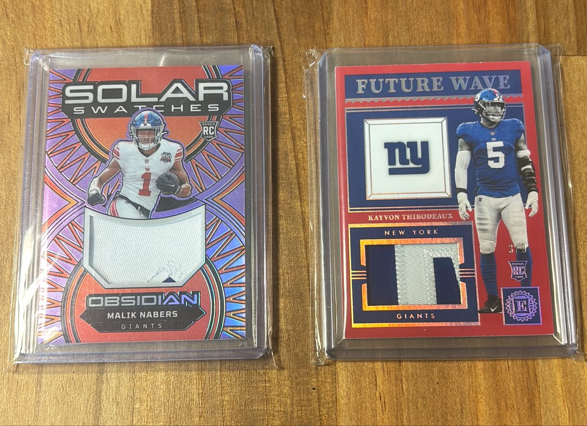 vdsportscards's tweet photo. Post 7 - #VDStacks

This one is for the Giants fans 🫱🏻‍🫲🏼🔥

$30 EACH

Nabers Obsidian Purple RC Patch /49

Kayvon Rookie Patch /9 (sick patch)

*last comps attached

TAKE BOTH FOR $55🔥

$5 Shipping | Free ship over $150

RT’s appreciated 🫱🏻‍🫲🏼 https://t.co/kJMbwPkD2H