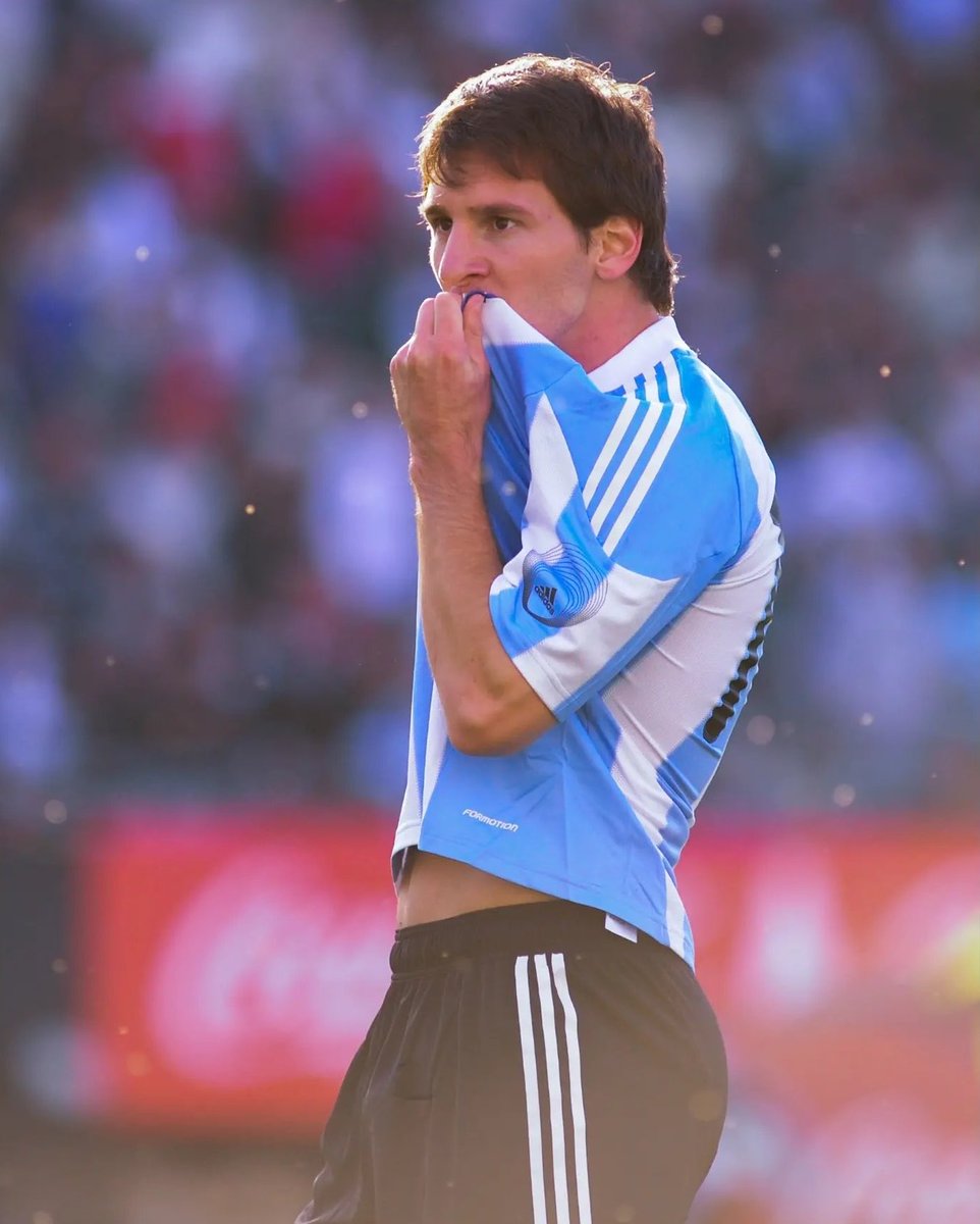 Messias30_'s tweet photo. Qué beso. https://t.co/PWhhh8nScj