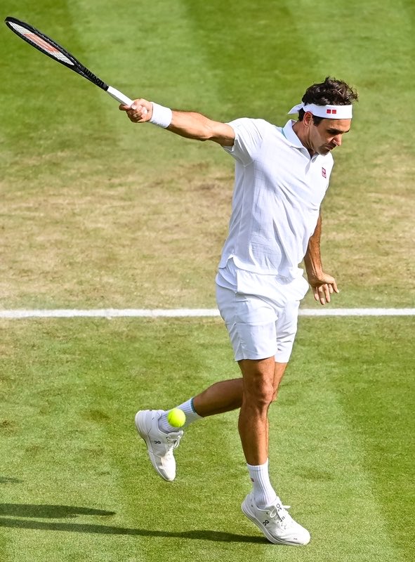 TheTennisLetter's tweet photo. For the first year in history, no male player with a one-handed backhand has reached a Grand Slam singles semifinal. 

It really is a dying art. 🥲 https://t.co/vWa5BS6uHf