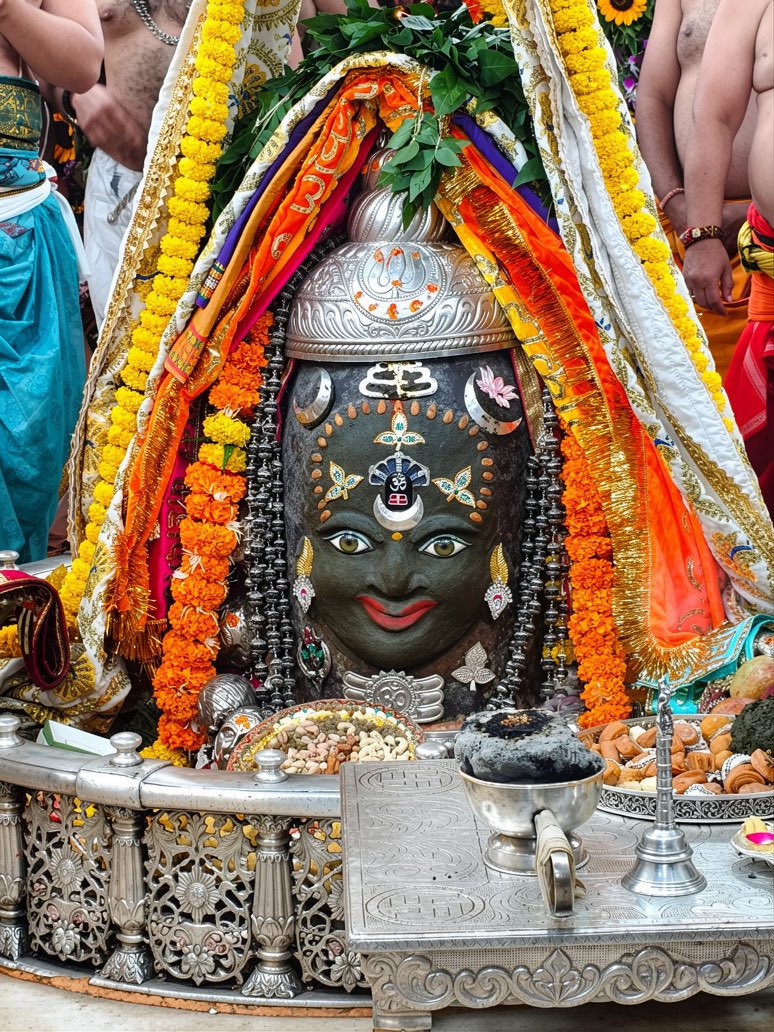 12Jyotirling's tweet photo. श्री महाकालेश्वर भस्म आरती दर्शन | 07.09.2026

Shri Mahakaleshwar Bhasma Aarti Darshan | 07.09.2026 https://t.co/N2Q6IyO5Z7