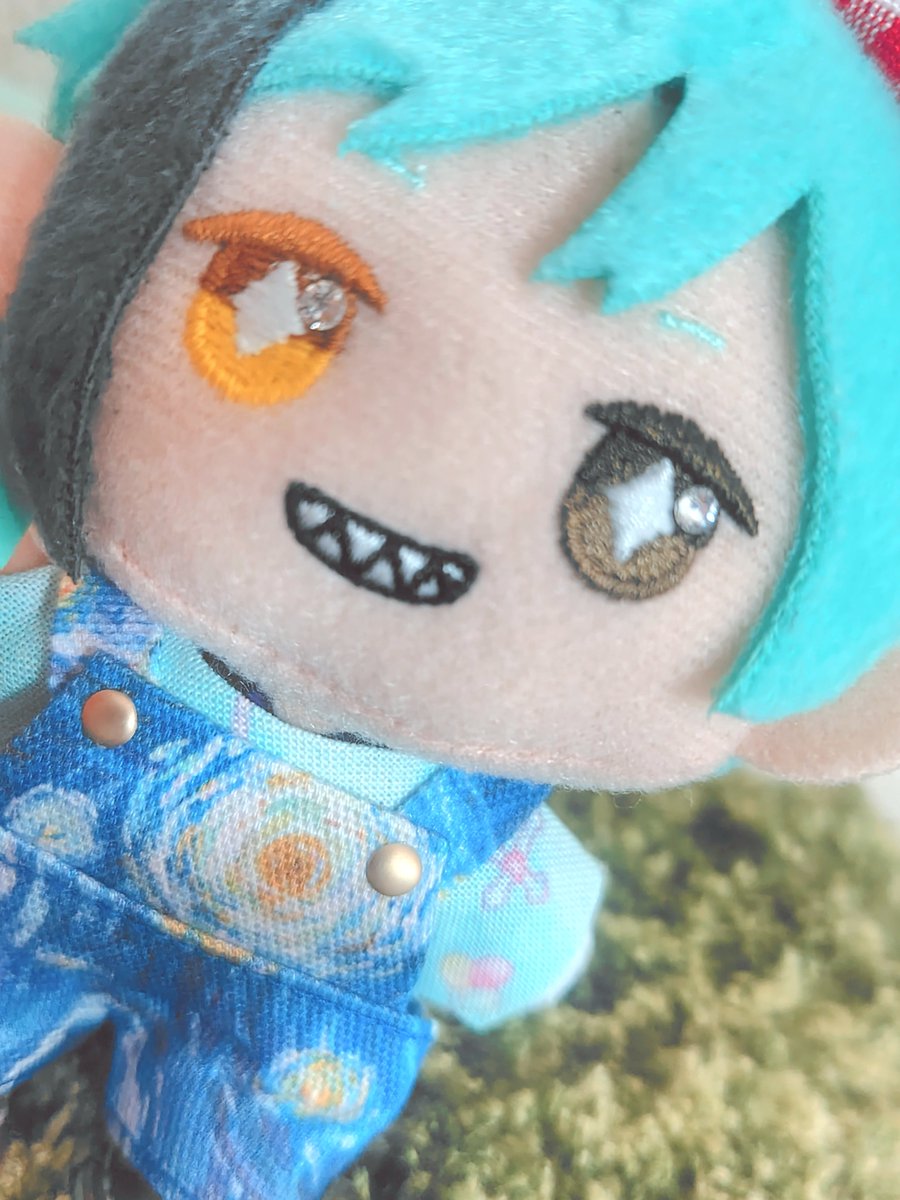 maronui_twst's tweet photo. 桜さん(@momokantoneko)より、何と星月夜のサロペット🌛をご厚意でお譲り頂きご縁が持てました…！😭❣️Ｂ品…との事ですが全くそうは見えず、ぬいちゃんのちんまりした愛らしさを引き立てるシルエットも柄もとっても素敵です🥹✨この度は素敵な作品とご縁を本当にありがとうございました🥰☽︎︎.*·̩͙ https://t.co/m677uTF0Ad