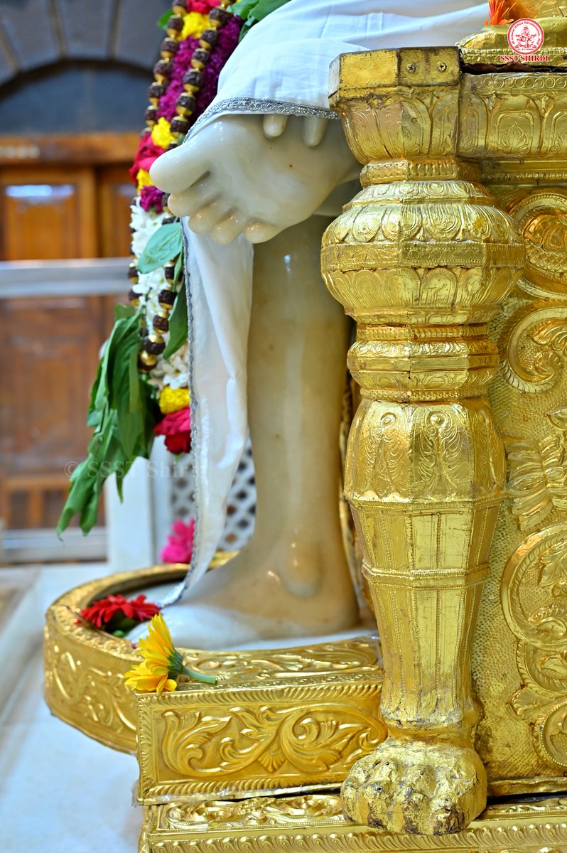 SSSTShirdi's tweet photo. *!! ॐ साई राम !!*
*श्री साईबाबा संस्थान विश्वस्त व्यवस्था,शिर्डी*
*!! ॐ Sai Ram !!*
*Shri Saibaba Sansthan Trust, Shirdi*
≈≈≈≈≈≈≈≈≈≈≈≈≈≈≈≈≈ 
*आरती :-शिर्डी माझे पंढरपुर*
*सोमवार ०७ सप्टेंबर २०२६*  
*Aarti :-Shirdi Majhe Pandharpur*
*Monday 07 September 2026* https://t.co/kK4mTvbo4i