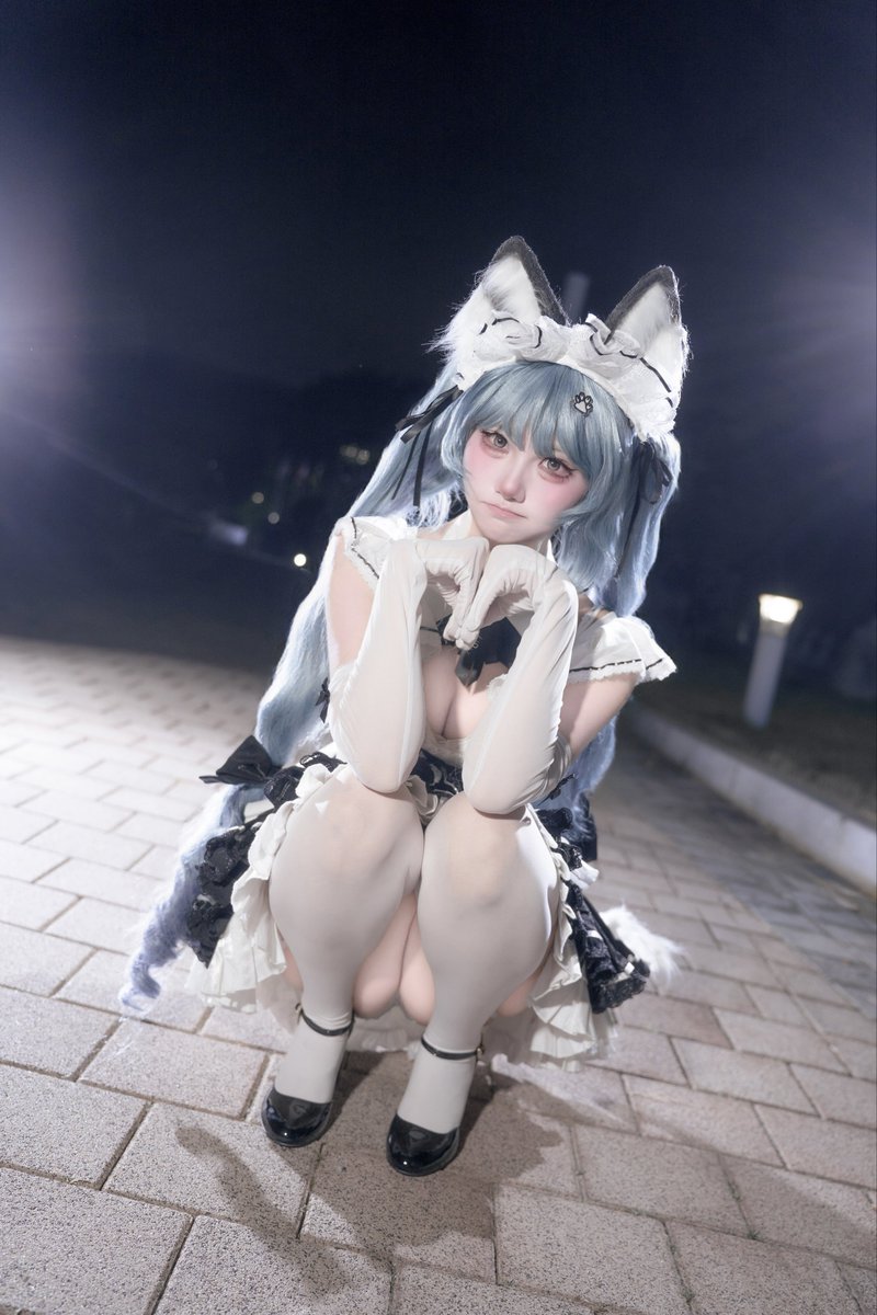 yenu_cos's tweet photo. 의도치 않은 하트🫶
#Nikke #Maid #Privaty 
#勝利女神妮姬 #コスプレ #ニケ https://t.co/SklzWQiNce