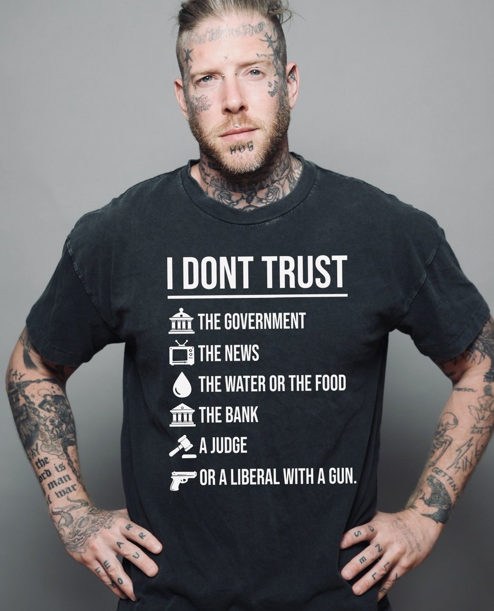 IAMTOMMACDONALD's tweet photo. Which one is better? 😂

15 new shirts dropped at https://t.co/JSvLyvyr8e https://t.co/DpjhYa1RWt
