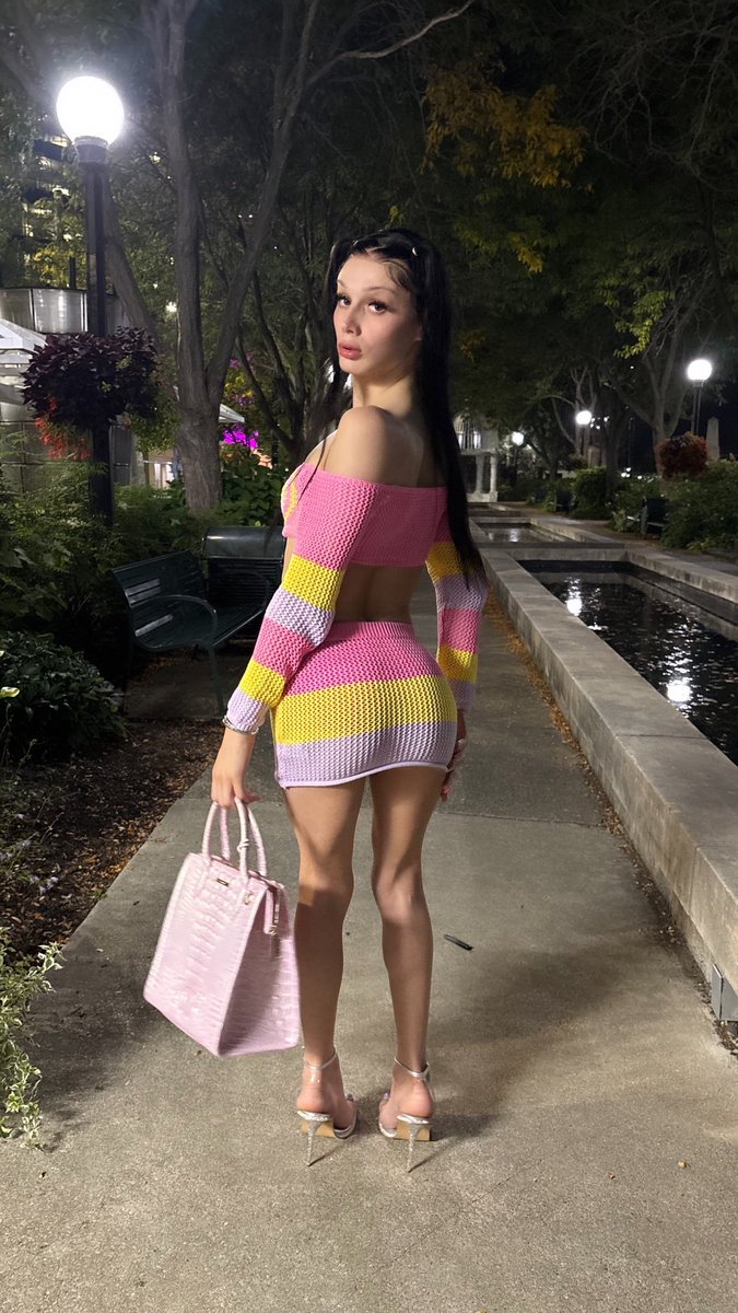 TsAridollmich's tweet photo. The princess💕💙 https://t.co/RT6cJQ3G1U
