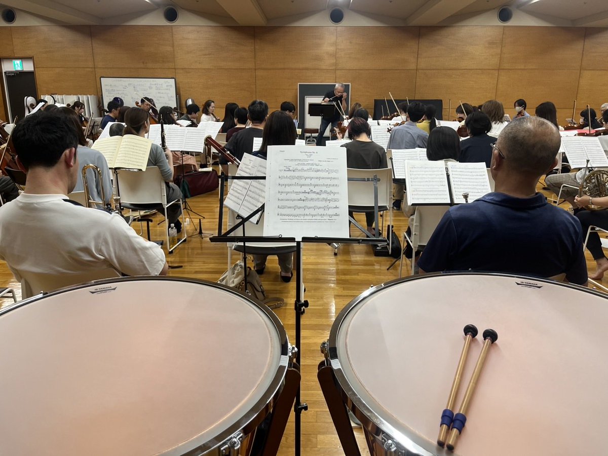 nagano_phil's tweet photo. 昨日はウィーンの先生方をお招きする前最後の合奏練習でした♪
寺島先生のご指導のもと、積極的な音づくりができたのではないかなと思います。寺島先生、毎回のご指導本当にありがとうございました🙇‍♀️
次回9/12からいよいよウィーンの先生方との再会！楽しみです！！ https://t.co/IYYRCt3sTr