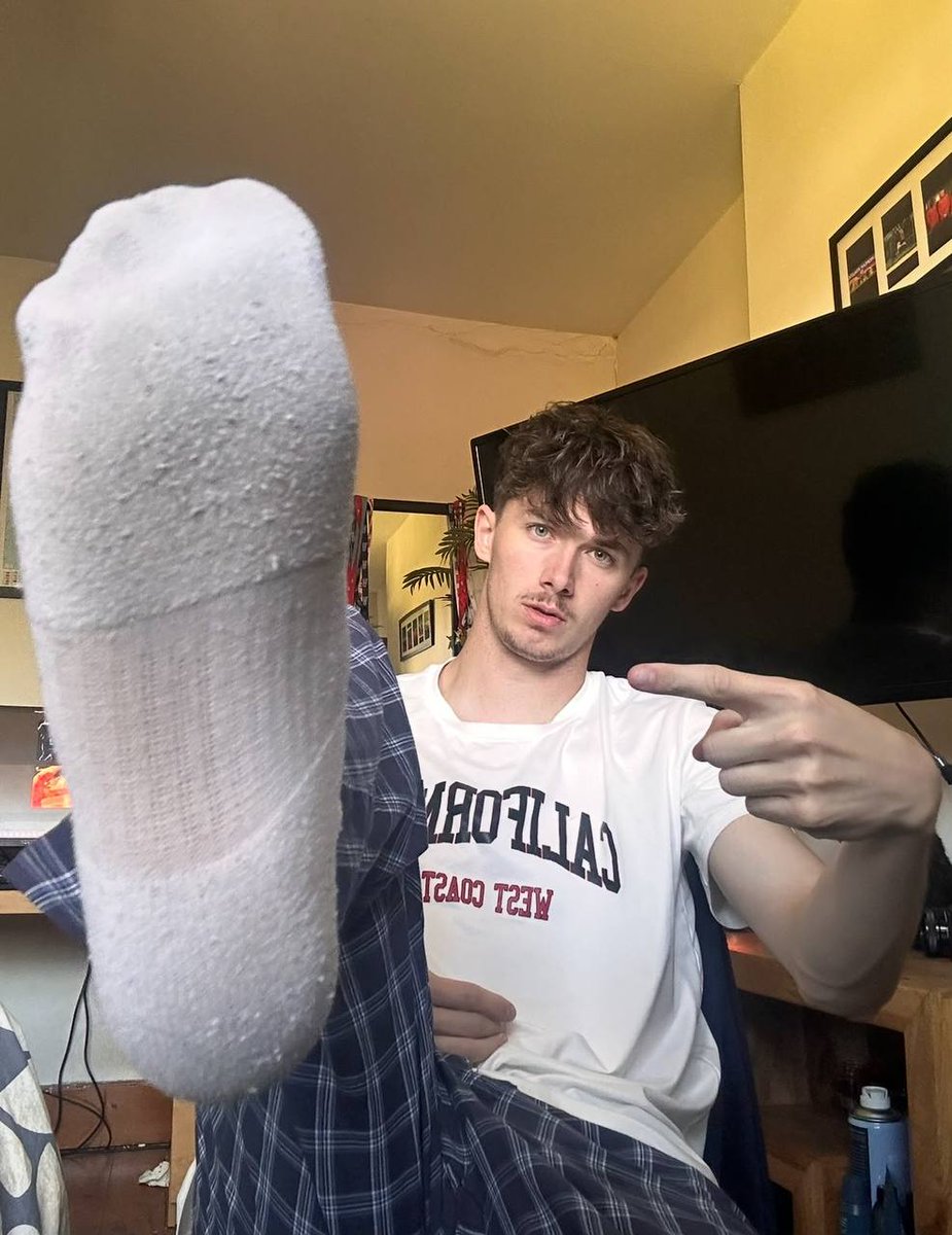 masterjock7's tweet photo. retweet if you're one of mine #findom #cashmaster https://t.co/s7cddKP3Mr