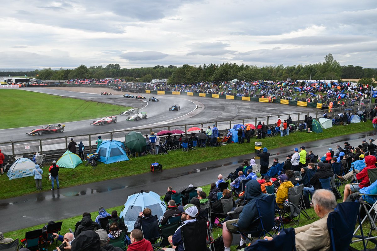 JHRdevelopments's tweet photo. Croft weekend done and dusted!

Two overall podiums. Three Rookie podiums.👏🏼

A strong weekend for the boys, with plenty of positives across the JHR line-up to take forward.

#JHR #BritishF4 https://t.co/QnxCx2465P