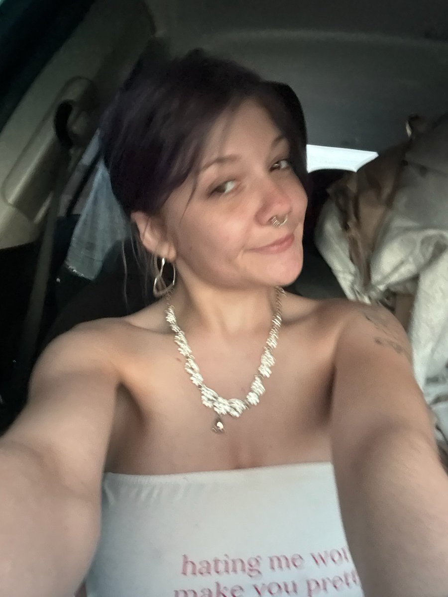 kyleefoxx444's tweet photo. Where’s a road trip destination you’d like to go https://t.co/6Hqa1vuCk9