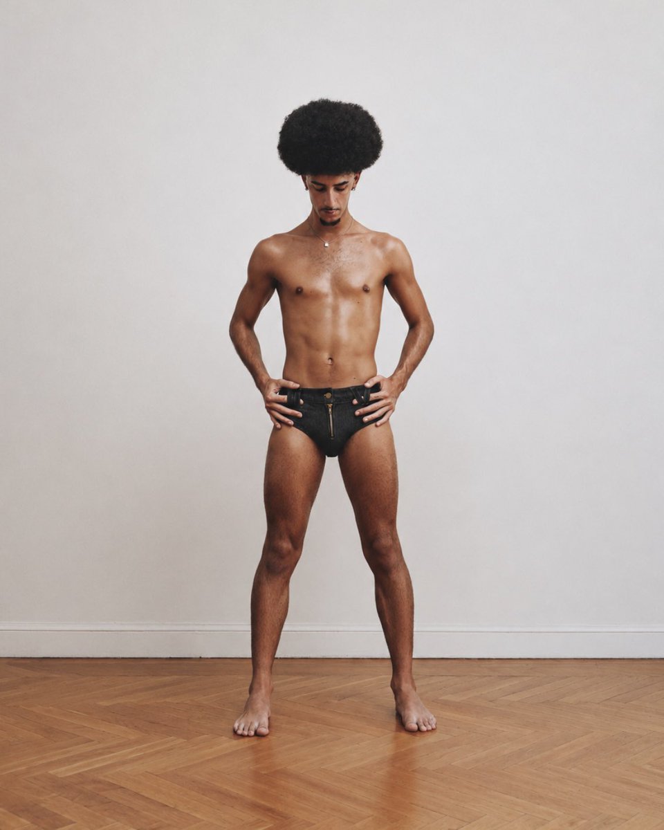 talentedjuan's tweet photo. SHORT SHORTS 🌟 https://t.co/eSPNi67O0r