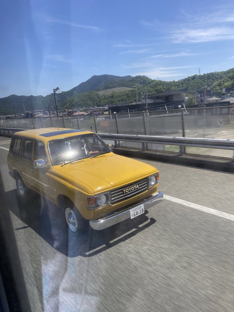 muhtu6's tweet photo. and one with flexdream back dated facia thriving in YELLOW, yes we do love strong choice https://t.co/z2QYLp1vf4