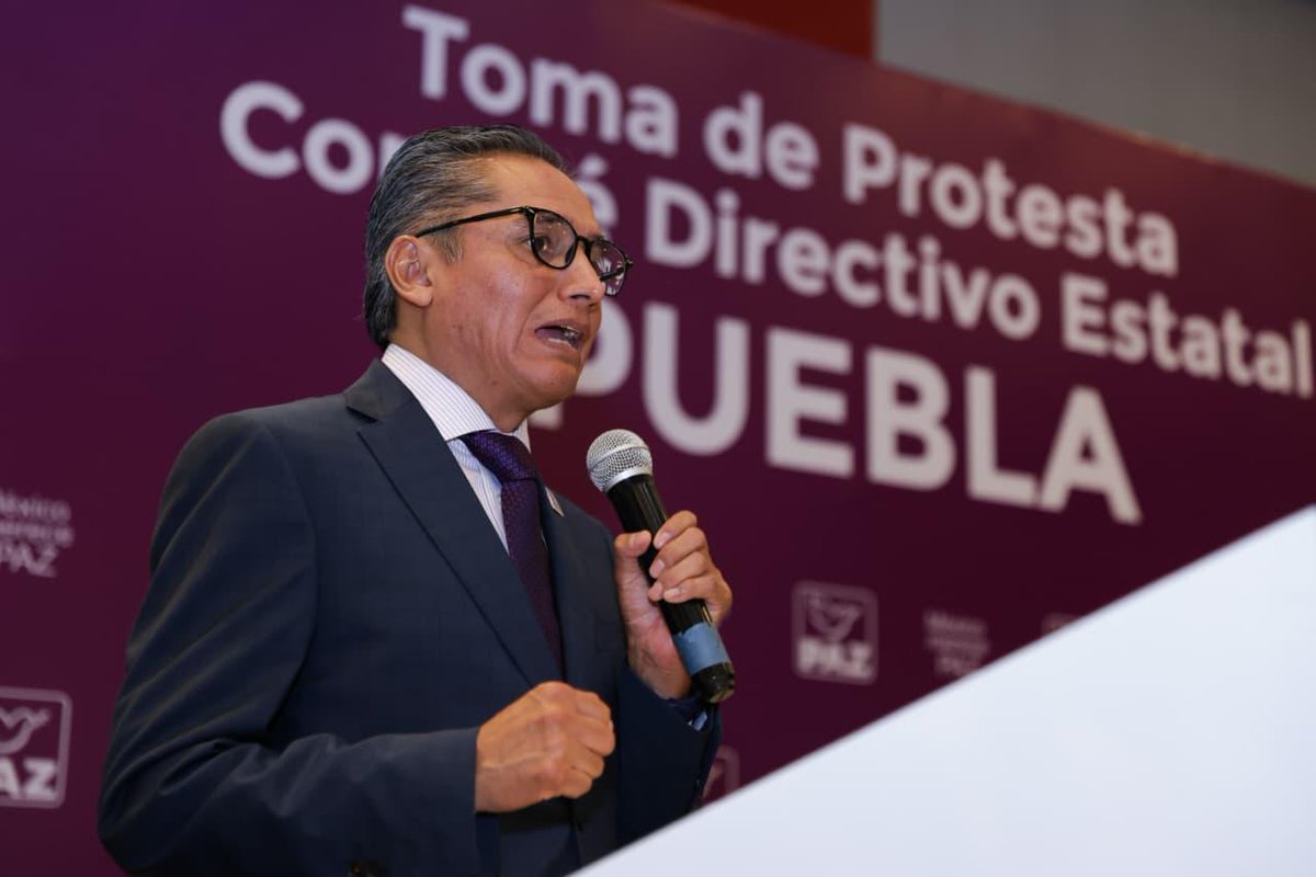 PartidoPAZ_'s tweet photo. PAZ ya está en Puebla.

Hoy tomó protesta nuestro Comité Directivo Estatal. Hugo Éric Flores llamó a construir paz y reconciliación, dejar de normalizar la violencia y fortalecer comunidades con nuevos liderazgos, honestidad y compromiso con la gente. https://t.co/Gny2CH93Oo