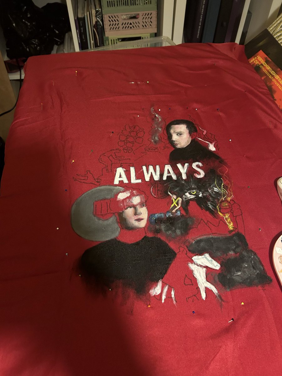 contractkilljoy's tweet photo. Idk if I ever properly posted the painted bishops cloak I did for all points east?
Technically #cliqueart https://t.co/mwdWdEJwlh