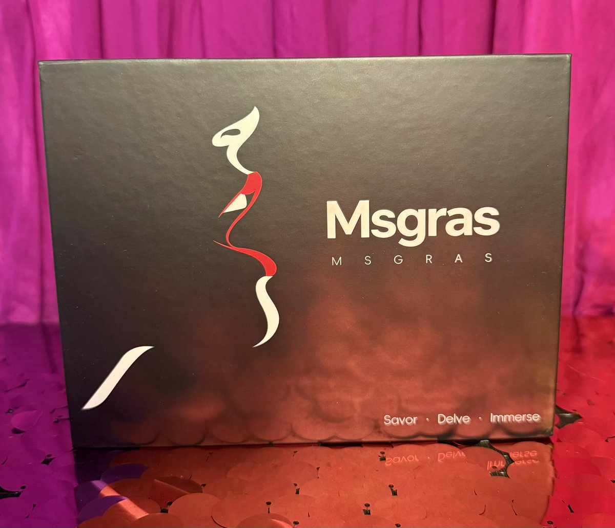 MyKingDumBB's tweet photo. Shoutout to @elowentilm for hooking me up with this prostate massager! I was surprised by the killer packaging from this brand - most toys I receive to review come in very basic black boxes (pic 4), but this one has all the feeling of hugh end luxury &amp; the toy is even better! https://t.co/upPEHl0tXd