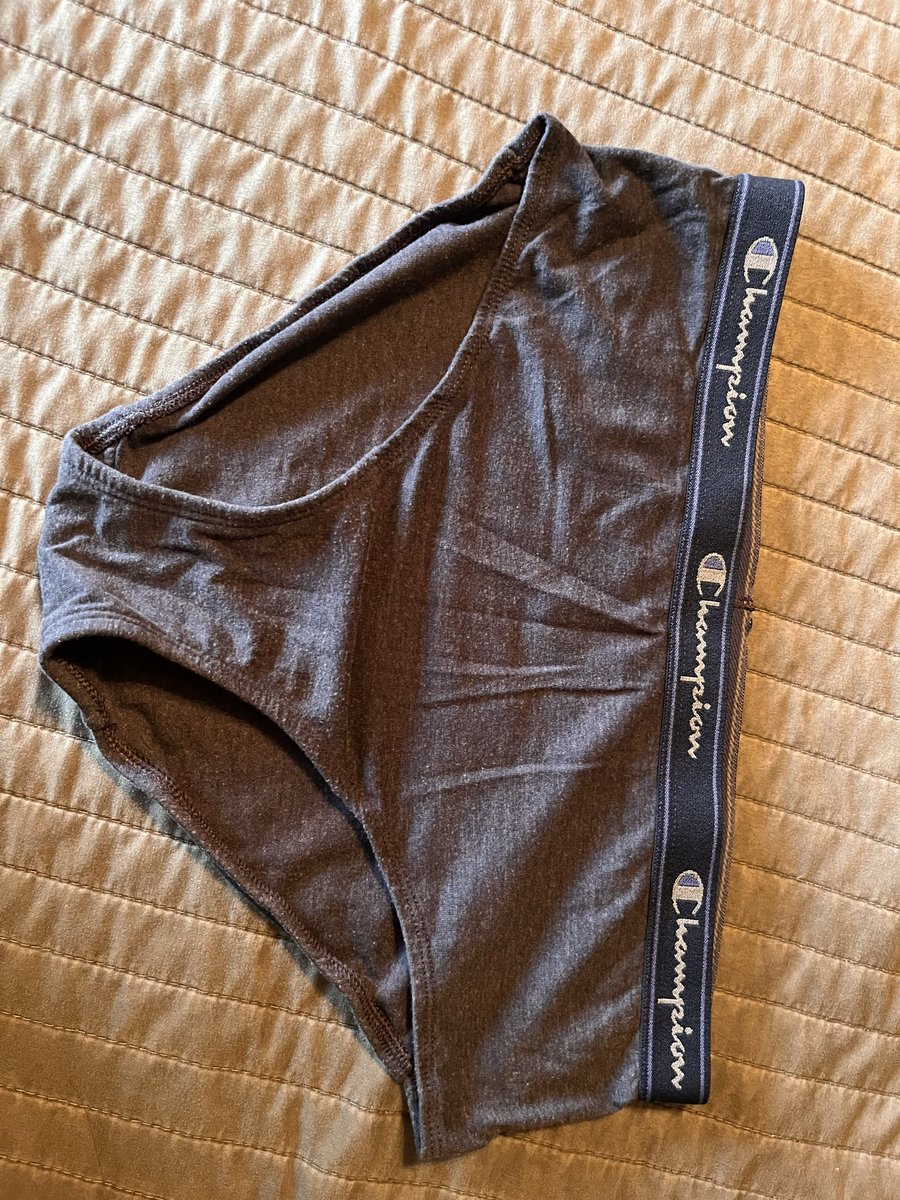 cherry_bomb74's tweet photo. Just listed some new items, be sure to get them while you can!😏😝
#shop #used #panties
🔗🔗in bio ☺️ https://t.co/PlObK6sE0Q
