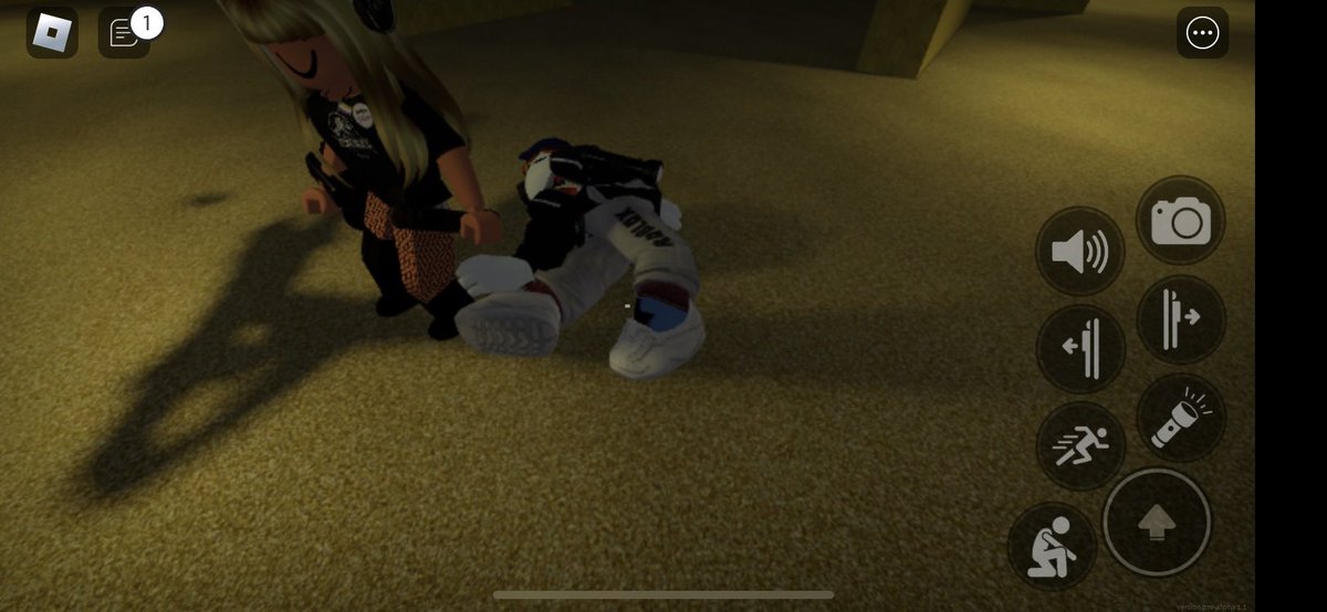 herbofthestate's tweet photo. me and my friend found this picture WHAT ROBLOX GAME IS THIS DOES ANYONEKNOW https://t.co/YDqMamK3L2