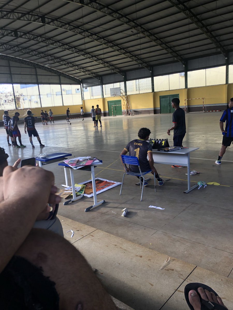 toryaie's tweet photo. vendo minha conversante jogar aii https://t.co/btPFEKr9vA