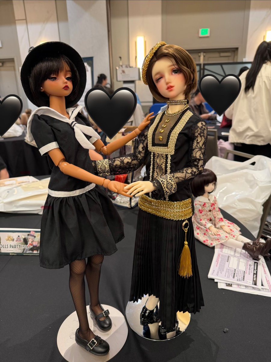 sodoll92's tweet photo. 昨日ティーパーティで同席した方が当てたワンオフさんと！ https://t.co/oEgPI96VzR