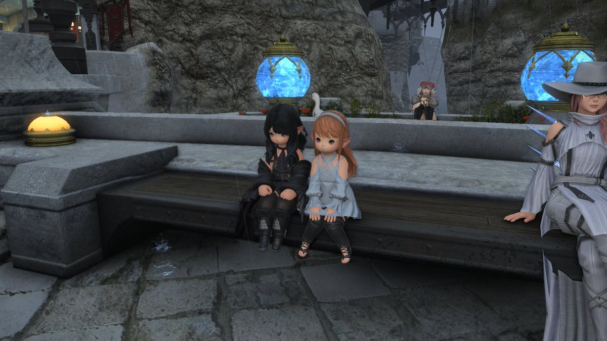 winterlantern_'s tweet photo. I saw two wind-up lesbians in limsa the other day then they fused overnight https://t.co/MOADdpku1K