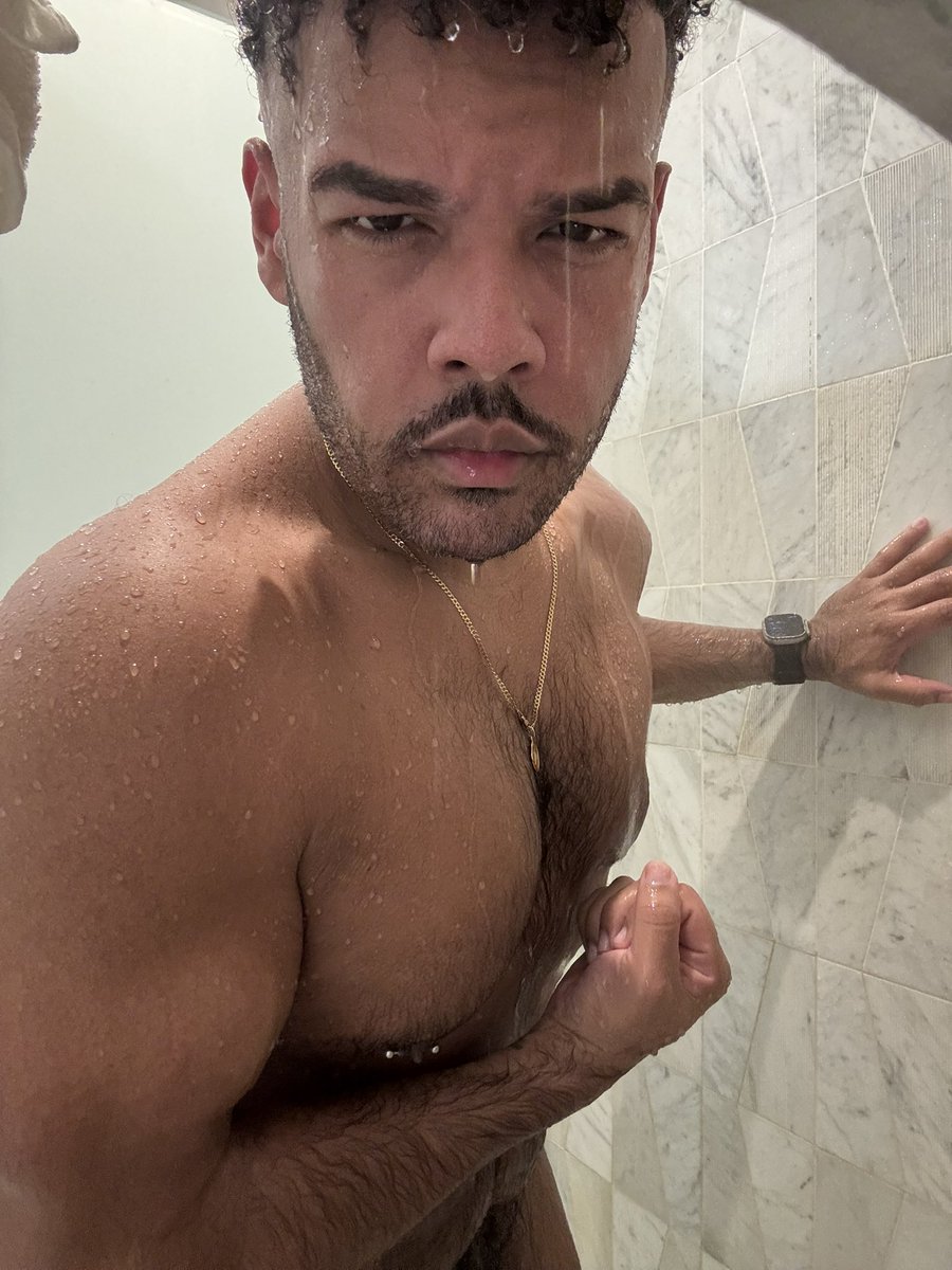 JEP_89's tweet photo. Mean mugging since 1989. 😏😂 A little reset after hitting legs HARD this Labor Day weekend. 🦵🏽💪🏽🔥 Now we relax… we earned it. 😮‍💨

#LaborDayWeekend #LegDay #GymLife #FitnessJourney #MeanMugging #WeekendVibes #WorkoutComplete #Progress #Consistency #FeelingMyself #MiamiLife https://t.co/2j8rSl7d1r
