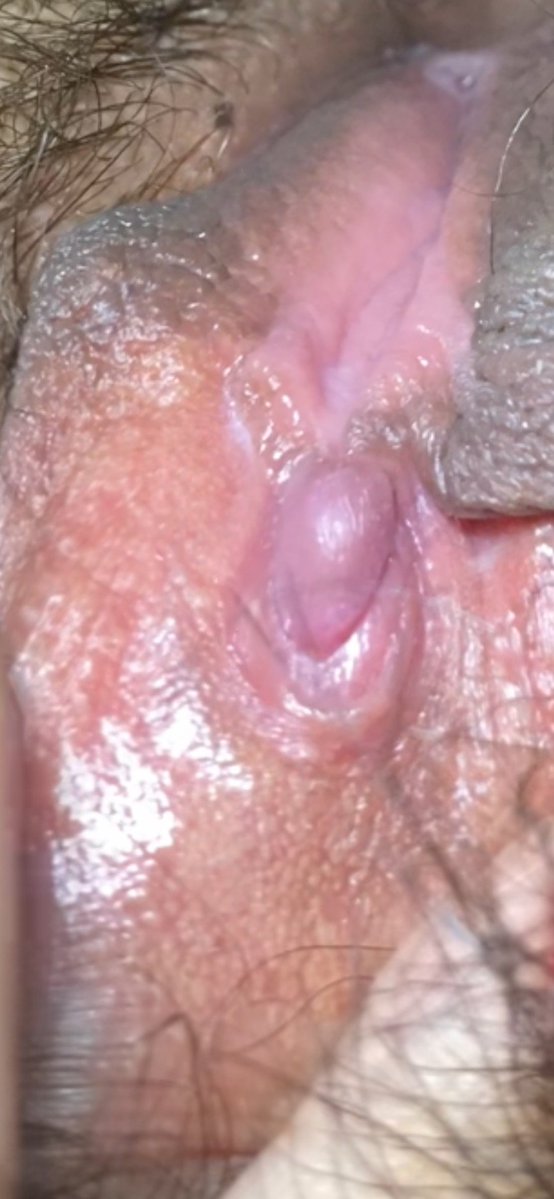 gplatag's tweet photo. DELICIOSO CLÍTORIS 
QUE MUJER TAN CALIENTE 
SÓLO AUTORIZÓ ESTAS FOTOS https://t.co/Y70OX2Cnbu