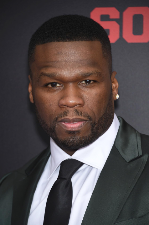 TriviaCinefila's tweet photo. JACKSON CURTIS 👀

El nombre del protagonista, Jackson Curtis, es una referencia a Curtis Jackson, el nombre real del rapero 50 Cent.

Roland Emmerich era fan del músico y decidió invertir el orden de su nombre para bautizar al personaje. https://t.co/92kd2RH3lE