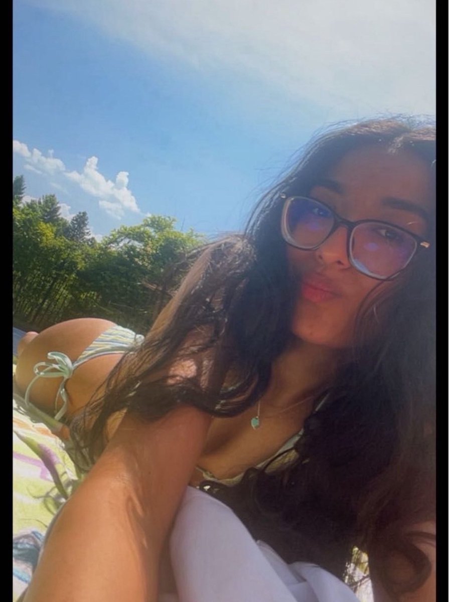 IRL_Gem2's tweet photo. Cucks petite little cousin Layla
DMs open for ur IRLS 
Tighter the better https://t.co/43U0cWjSCL