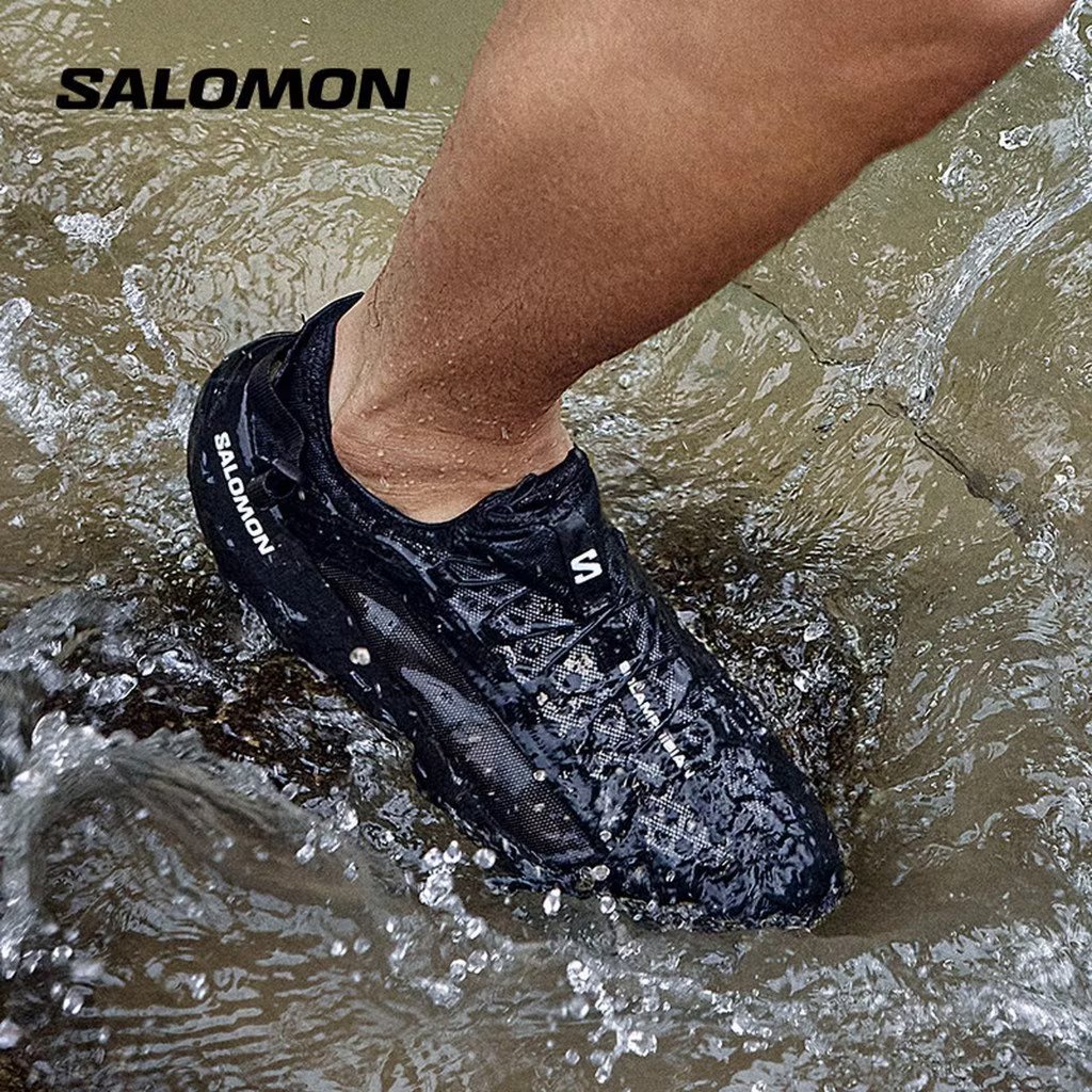 racunceline's tweet photo. SIAPA NIH YANG SUKA HIKING? bingung mau cari sepatu apa buat hiking , SINI AKU SPILL SEPATU YANG TAHAN AIR (WATER RESISTANCE), JADI AMAN TUH DIPAKAI BUAT APAPUN, ATAU BISA DIBILANG TAHAN BANTING. https://t.co/jXrVUvRpNU