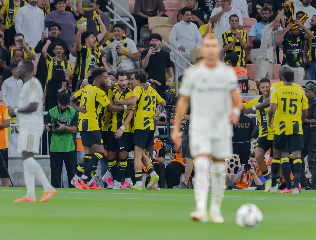 ozssport's tweet photo. #الاتحاد_النصر #دوري_روشن_السعودي https://t.co/dg1pTqaLiF