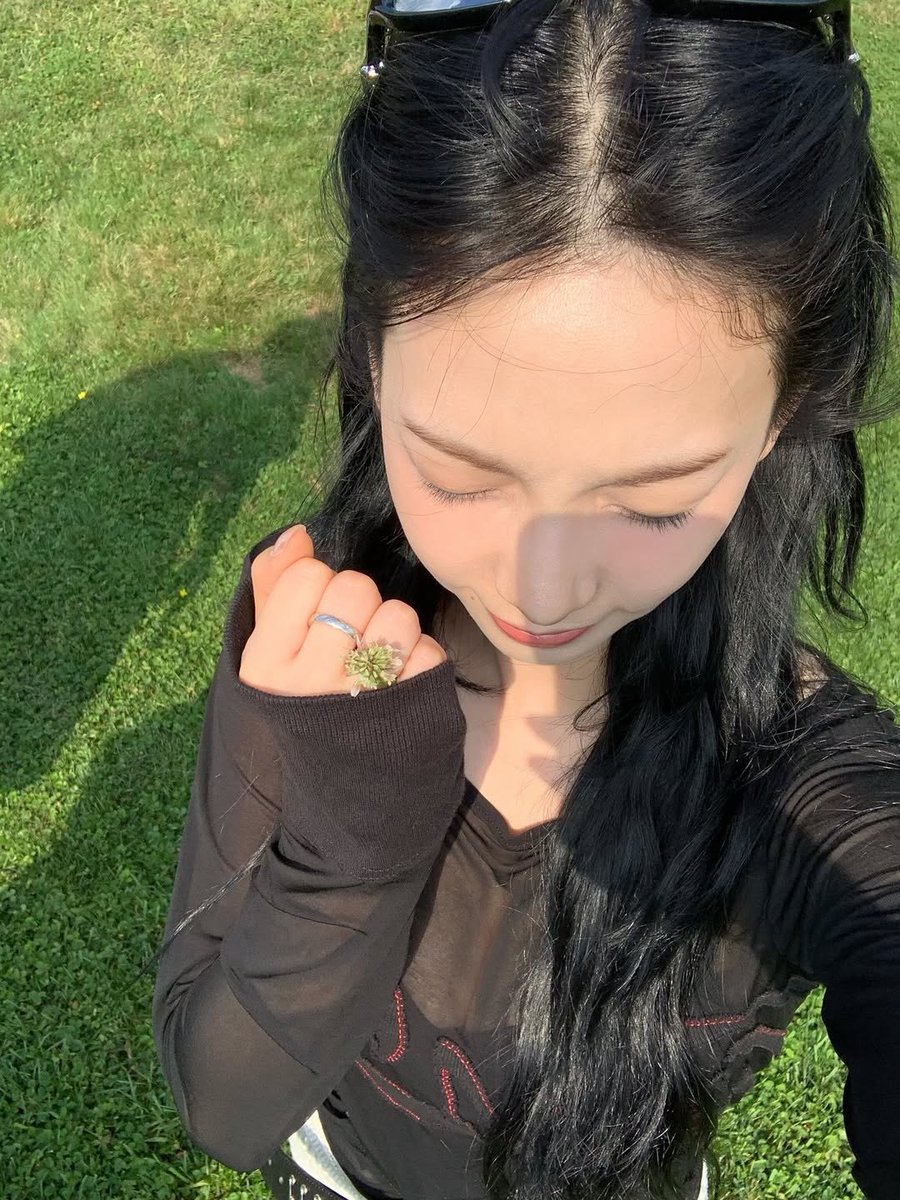 ddarkoir's tweet photo. aespa karina https://t.co/J8Lyj7zgSh