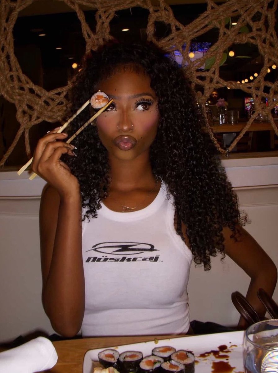 taysinfiniti's tweet photo. their aesthetics so it girl to me https://t.co/imMGWQ7IVN